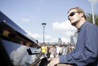 Supertalent Mensch – Ein menschlicher ipod. Derek Paravicini beherrscht 14 000 Musikstücke auswendig.