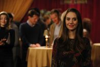 Community – Annie (Alison Brie) geht mit Chang den Text für eine Schulproduktion von "Karate Kid" durch, doch beim Vorsprechen kommt alles anders als gedacht ...