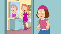 Family Guy – Lois Griffin (l.); Meg Griffin (r.)