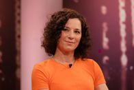 Stöckl. – Sandra König.