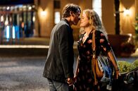 Reiterhof Wildenstein – Rike (Klara Deutschmann) und Christian (Alexander Khuon) kommen sich wieder näher…