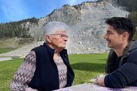 Einstein – Tobias Müller im Gespräch mit Frau Arpagaus in Brienz GR