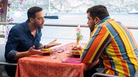 Der Lügner – Ungleiche Brüder: Jérôme (Tarek Boudali, li.) und Thibault (Victor Artus Solaro)
