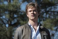 MacGyver – Muss sich und sein Team aus einer äußert schwierigen Lage retten: Angus MacGyver (Lucas Till) ...