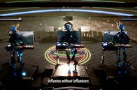 Tracks East – Lawrence Leks Science-Fiction-Filme sind die billigsten der Welt! Mit 3D-Computergrafik-Software dreht der deutsch-malaysische Architekt Dystopien, in denen "Bio-Suprematisten" Roboter zu Bürgern zweiter Klasse degradieren.
