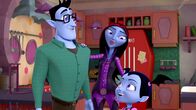 Vampirina – L-R: Boris Hauntley, Oxana Hauntley, Vampirina Hauntley