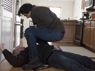 Homeland – Ein Kampf um Leben und Tod: Quinn (Rupert Friend, r.) und Belli (C.J. Wilson, l.) ...
