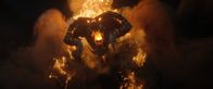 Der Herr der Ringe: Die Ringe der Macht – Als die Mithril-Mine auf Weisung von Durin III. versiegelt wird, erwacht in der Tiefe ein Balrog.