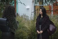 Charmed – Maggie Vera (Sarah Jeffery, l.); Mel Vera (Melonie Diaz, r.)