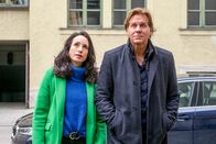 Der Alte – Caspar Bergmann (Thomas Heinze) und Annabell Lorenz (Stephanie Stumph) setzt der Fall persönlich sehr zu.