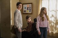 Speechless – (v.l.n.r.) Ray DiMeo (Mason Cook); JJ DiMeo (Micah Fowler); Dylan DiMeo (Kyla Kenedy)