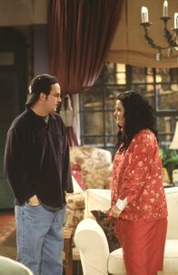 Friends – Chandler Bing (Matthew Perry, l.); Monica Geller (Courteney Cox, r.)