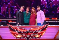 The Masked Singer – Das Rateteam der zweiten Liveshow: Rea Garvey, Palina Rojinski sowie Heiko und Roman Lochmann (HE/RO) als Rategast.