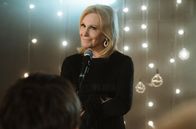 Kroymann – Lacher zum Zerbeißen - Maren Kroymann in der siebten Episode der Sketch-Comedy „Kroymann“ von Radio Bremen, SWR und NDR.