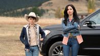 Yellowstone – Tate Dutton (Brecken Merrill) und Monica Dutton (Kelsey Asbille)