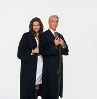 Edel & Starck – Ein ungleiches Anwalts-Duo: Die kühle Sandra (Rebecca Immanuel, l.) und der charmante Felix (Christoph M. Ohrt, r.) verhalten sich meist wie Katz und Maus ...