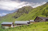 Zu Tisch ... – Die Alpe Vergalden liegt auf etwa 1.800 Metern Höhe im Montafon, einem Hochgebirgstal des österreichischen Bundeslandes Vorarlberg.