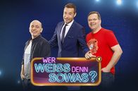 Wer weiß denn sowas? – ARD WER WEISS DENN SOWAS?, Moderator Kai Pflaume. Bernhard Hoëcker (l.), Elton (r.) und Kai Pflaume (M.).