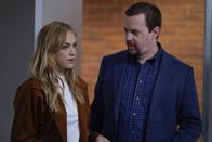 Navy CIS – Ellie Bishop (Emily Wickersham, l.); Timothy McGee (Sean Murray, r.)