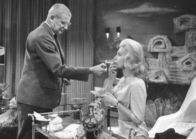 Der Henker von London – Ann Barry (Maria Perschy) findet sich im Haus des charmanten Wissenschaftlers Dr. Mac Ferguson (Dieter Borsche) wieder. Dabei weiß Ann nicht, dass Dr. Ferguson ein dunkles Geheimnis verbirgt.
