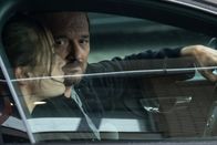 Unit 42 – Samuel Leroy (Patrick Ridremont) und Billie Vebber (Constance Gay) haben eine heiße Spur.