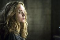 Hostel II – Während eines Kunststudiums in Rom werden drei amerikanische Mädchen (Bijou Phillips) in ein Hostel der Slowakei eingeladen, um dort einen ruhigen Urlaub zu verbringen. Doch statt ein paar erholsame Tage, erwartet die drei ein perfider Alptraum ...