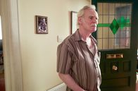 Mum – Reg (Karl Johnson) hat eine sehr starke Meinung zum Thema Reis.