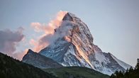 Die Alpen - Eine große Geschichte – Das Matterhorn ist wegen seiner markanten Form und seiner Besteigungstragˆdien einer der bekanntesten Berge der Welt. in Verbindung mit der Sendung inkl. SocialMedia bei Nennung ZDF/Florian BreierDas Matterhorn ist wegen seiner markanten Form und seiner Besteigungstrag?dien einer der bekanntesten Berge der Welt. in Verbindung mit der Sendung inkl. SocialMedia bei Nennung ZDF/Florian Breier