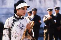 Der letzte Kaiser – Wan Jung (Joan Chen), die Kaiserin von China, wird beim Tennis von der Revolution überrascht.