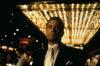 Casino – Der König von Las Vegas: Sam "Ace" Rothstein (Robert De Niro) kontrolliert im Auftrag der Mafia die lukrativsten Casinos der Stadt.
