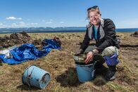 Legende und Wahrheit - Die Wikinger – Picture Shows: Satellite archaeologist Dr. Sarah Parcak excavating at Point Rosee, Newfoundland