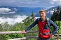 Was kostet... – Wandern zählt zu den beliebtesten und günstigsten Urlaubsaktivitäten in Südtirol. Johannes Zenglein checkt, was die beliebte Bergregion zu bieten hat, und wie teuer ein Urlaub in Südtirol ist.