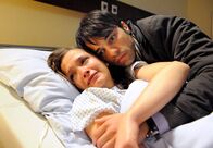 Sturm der Liebe – ARD STURM DER LIEBE FOLGE 1234 Uhr im ERSTEN. Eva (Uta Kargel, l.) und Robert (Lorenzo Patané, r.) trauern um den Verlust ihres ungeborenen Kindes.
