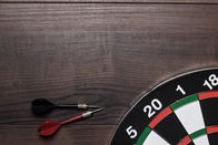 Darts Party – Dartscheibe und Darts