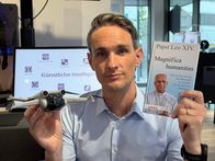 Stationen – Moderator Benedikt Schregle unter anderem in BayernLab in Eichstätt.
