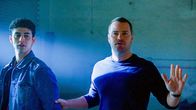 Navy CIS: L.A. – (v.li.): Adam Elshar (Pedro Tapia), Chris O’Donnell (Special Agent G. Callen).