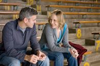 Up in the Air – Alex (Vera Farmiga) und Ryan (George Clooney) merken bald, dass vielleicht mehr aus ihnen werden könnte als nur eine flüchtige Affäre.