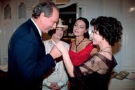 Das Mädchen aus der Torte – Friedrich v. Thun, Gertrud Roll, Marion Mitterhammer, Gudrun Landgrebe.