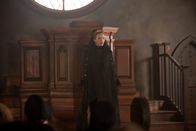 Salem – Verfolgt ihren ganz eigenen Plan: Anne (Tamzin Merchant) ...