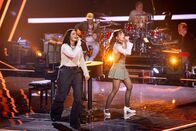 The Voice Kids – Stefanie Kloß (l.); Ayliva (r.)
