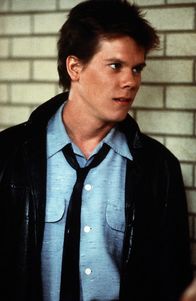 Footloose – Noch ahnt Ren McCormack (Kevin Bacon) nicht, was sein Umzug von Chicago ins Provinznest Bomont wirklich für ihn bedeutet ...