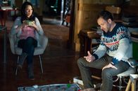 Elementary – Versuchen, während eines Schneesturms zu verhindern, dass der größte Geldtresor der USA ausgeraubt wird: Sherlock (Jonny Lee Miller, r.) und Joan (Lucy Liu, l.) ...