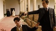 Grand Hotel – l-r: Julio Olmedo(Yon González,l), Llanes(Víctor Clavijo,r)