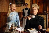 Die kleine Lady – Philippa Schöne (Emily (Kleine Lady)), Christiane Hörbiger (Gräfin).