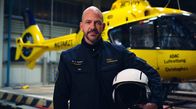 Lebensretter inside – Notarzt Dr. Bastian Stichert , Crewmitglied der ADAC Luftrettung in Leipzig