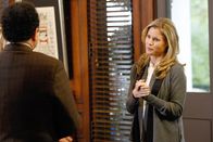 Monk – Tony Shalhoub (Adrian Monk), Julie Bowen (Marilyn Brody / Patrice Gesner).