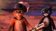 Der gestiefelte Kater: Der letzte Wunsch – l-r: Puss in Boots (Antonio Banderas), Perrito (Harvey Guillén)