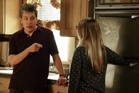 Speechless – Jimmy DiMeo (John Ross Bowie, l.); Dylan DiMeo (Kyla Kenedy, r.)
