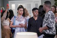 All American – (v.li.): Chelsea Tavares (Patience), Bre-Z (Tamia ‚Coop‘ Cooper), Daniel Ezra (Spencer James).