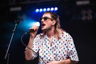 Festivalsommer 2023 – Festivalsommer 2023 Valentino Vivace am Heitere Open Air 2023 Trägt das Lebhafte nicht nur in seinem Namen, sondern auch in seine Musik: Valentino Vivace Copyright: SRF